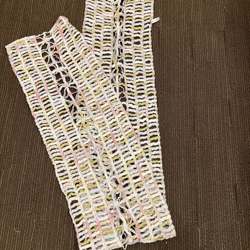 Wool/silk blend scarf
